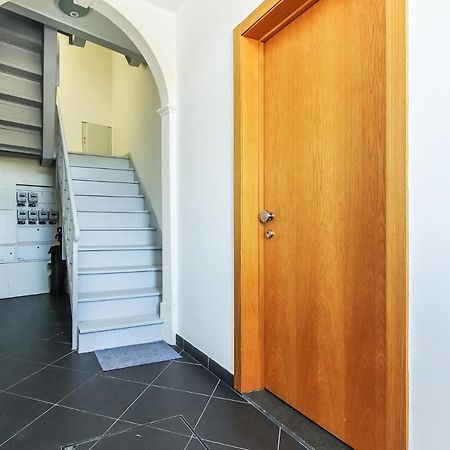 Vita Portucale ! Concept Apartment Campo Ourique Lisbon Exterior photo